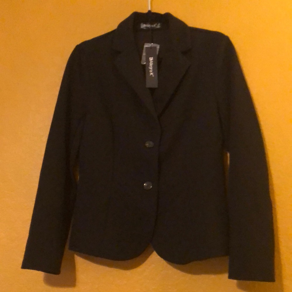NWT Black 2button women’s fitted style blazer size small by Allegra k